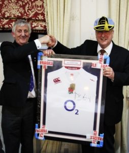 Peter Sparrow receiving his signed shirt from the Master